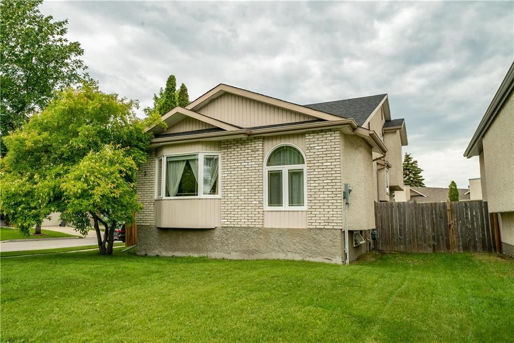I have sold a property at 3 Quayside COVE in Winnipeg
